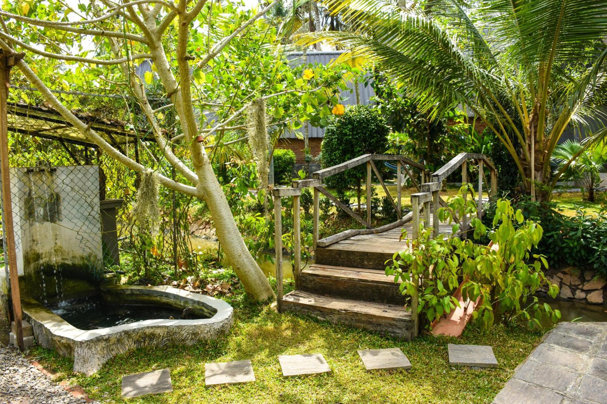 Steps Garden Resort 尼甘布 外观 照片