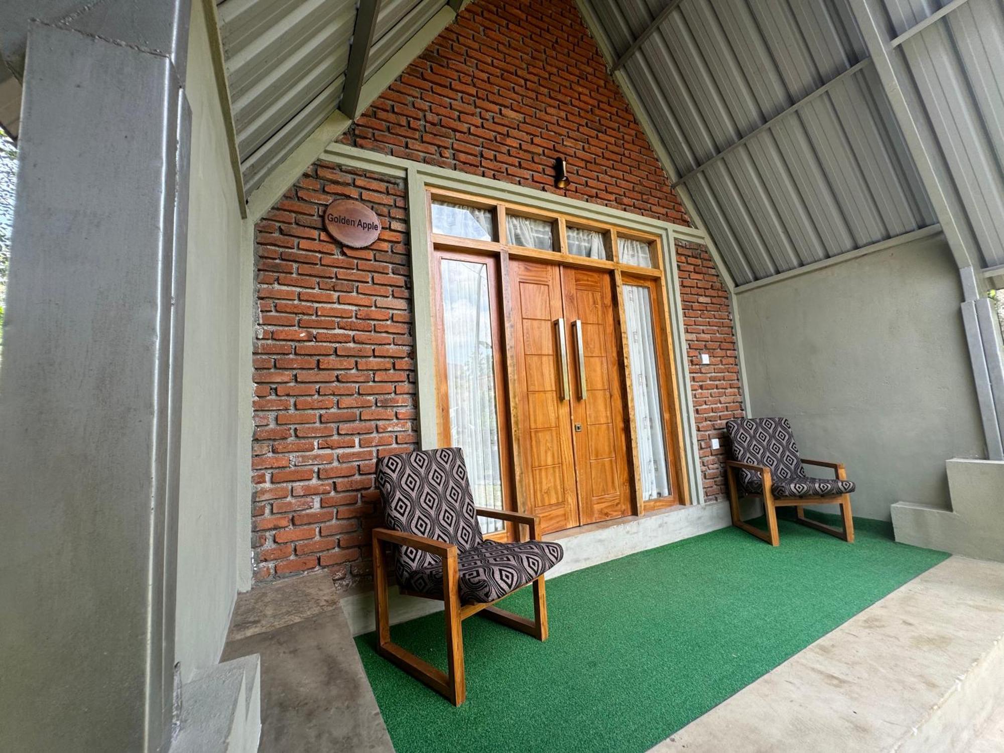 Steps Garden Resort 尼甘布 外观 照片