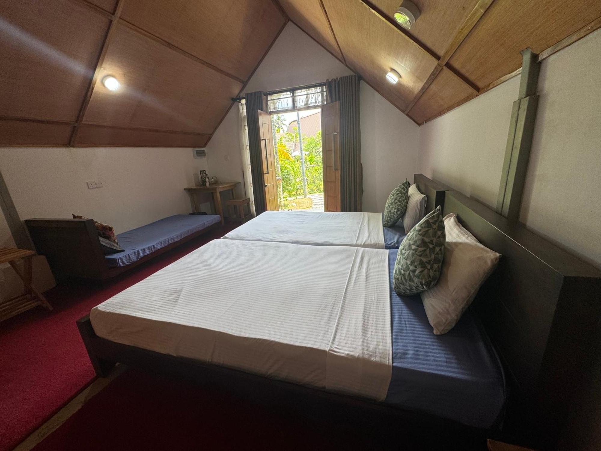 Steps Garden Resort 尼甘布 外观 照片