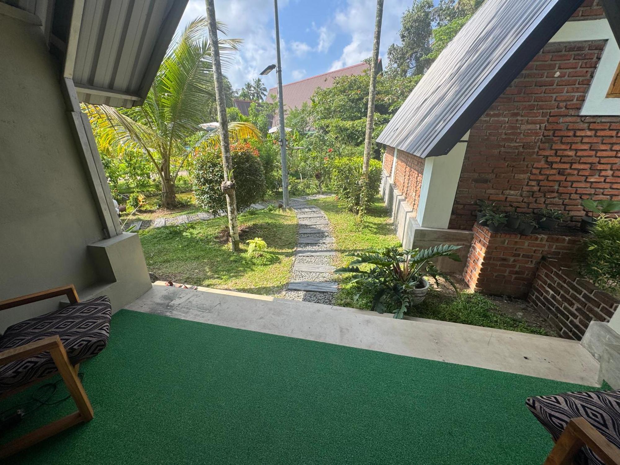 Steps Garden Resort 尼甘布 外观 照片