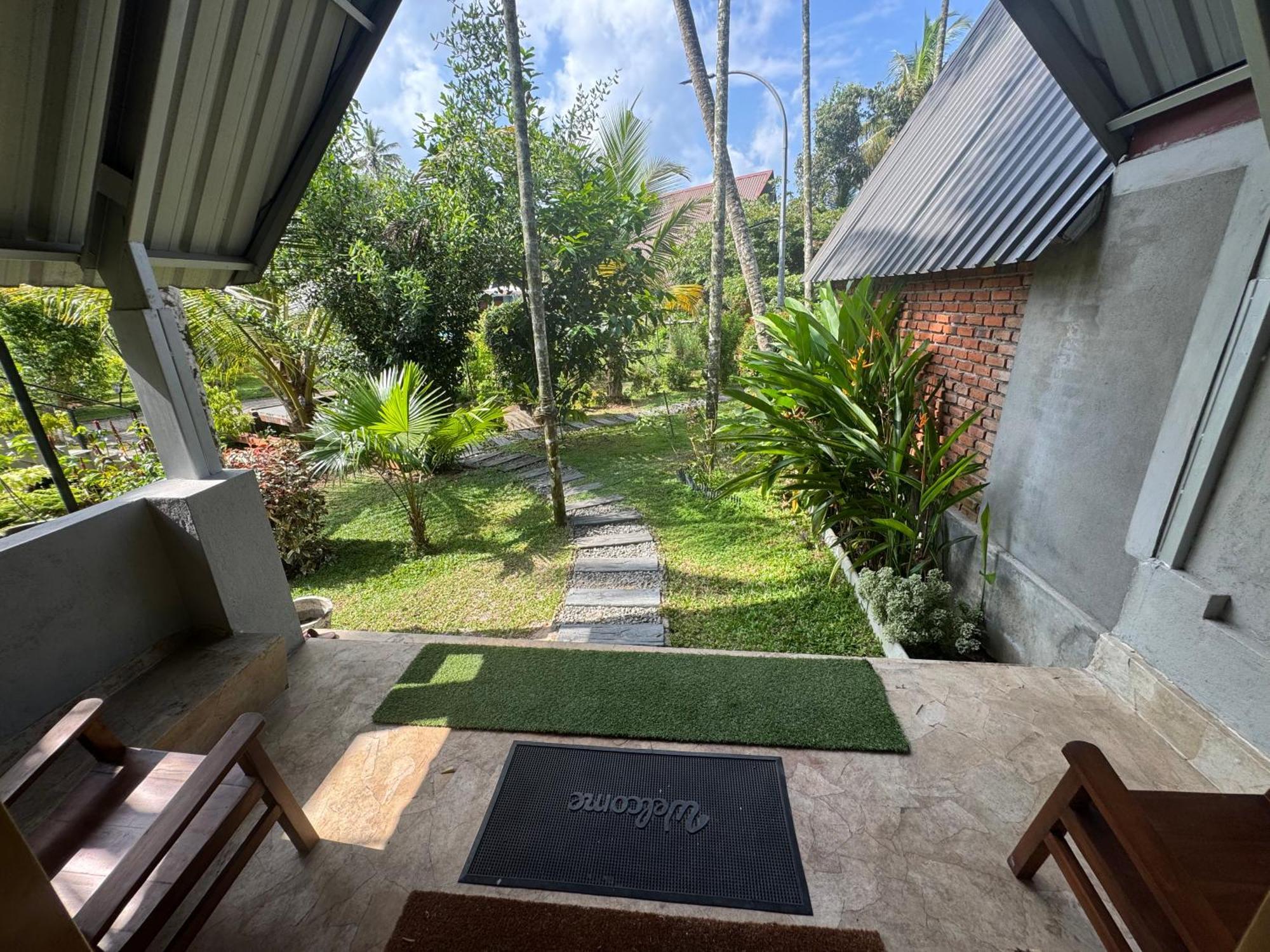 Steps Garden Resort 尼甘布 外观 照片