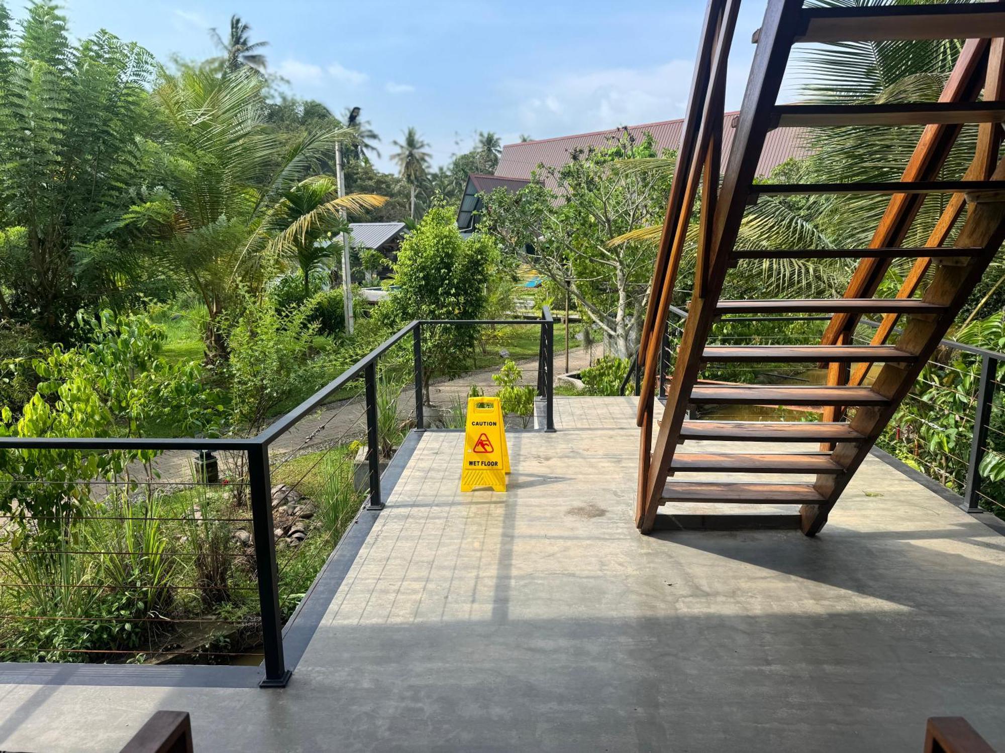 Steps Garden Resort 尼甘布 外观 照片
